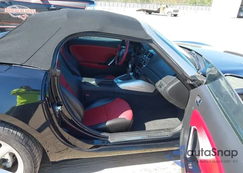 2008 Saturn Sky z USA, uszkodzony, nr VIN 1G8MC35B58Y123370